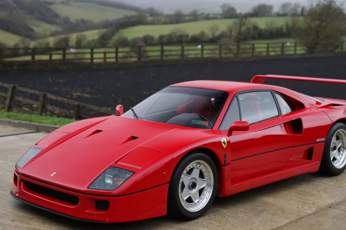 Cómo se vería el histórico Ferrari F40 diseñado en 2025, según la IA