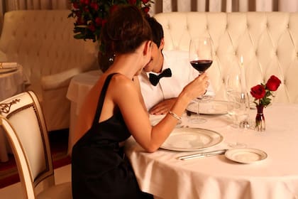 Cómo sobrevivir un banquete solitario en la noche más romántica del año. Gentileza Faena Buenos Aires
