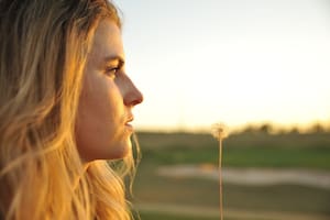 Cómo soltar creencias que no nos ayudan a crecer y ser más felices