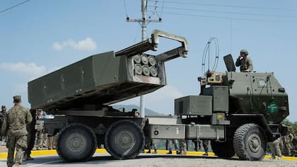 Cómo son los Himars, los cohetes de largo alcance que EE.UU. enviará a Kiev.