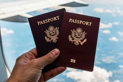 Cómo tramitar el pasaporte estadounidense de emergencia estas fiestas