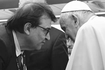 “Como un loco sin Dios, fui a ver al loco de Dios para preguntarle si esa pregunta tenía respuesta”, dijo Cercas, refiriéndose a Francisco y a su interrogante sobre la muerte.