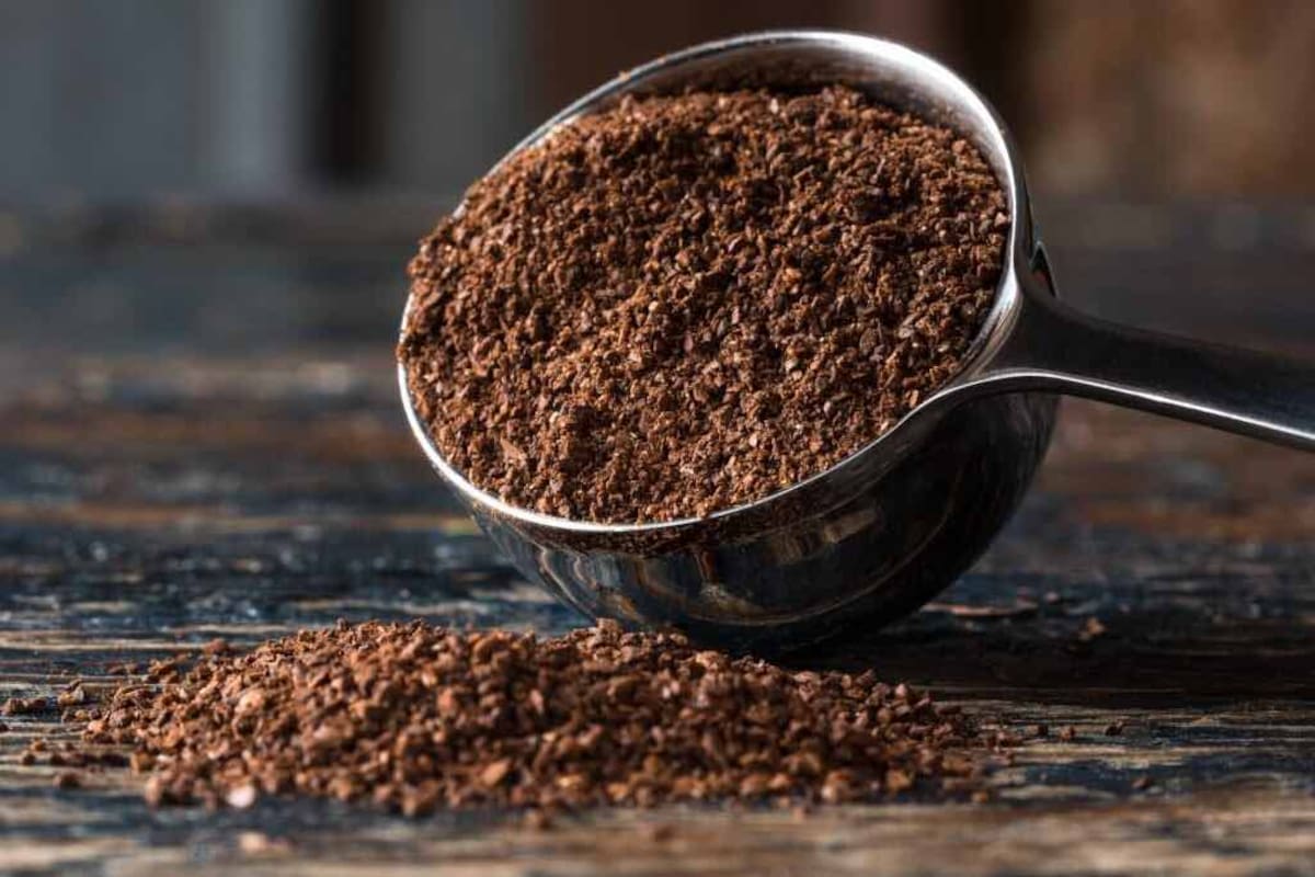Cómo usar los residuos de café para sacar los malos olores de la cocina