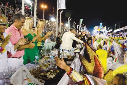 En el Carnaval junto a Alberto Rodríguez Saá, cuando eran pareja. "Terminamos muy bien", dice Delfina