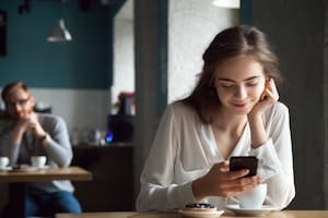 Compartir un grupo de amigos puede ser difícil a la hora de dejar ir un posible amor