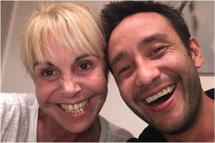 Compinches en las buenas y en las malas, la relación entre Luciano Pereyra y Claudia Villafañe es cercana y entrañable
