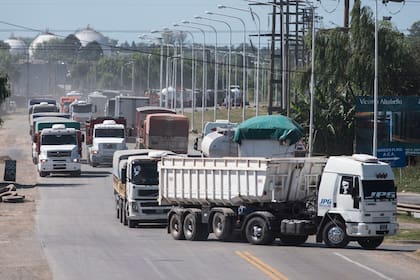Según el sector, la operatividad del transporte de carga es más cara hoy que hace seis meses atrás, cuando se cerró la última negociación del 19,5% de incremento con las entidades del campo