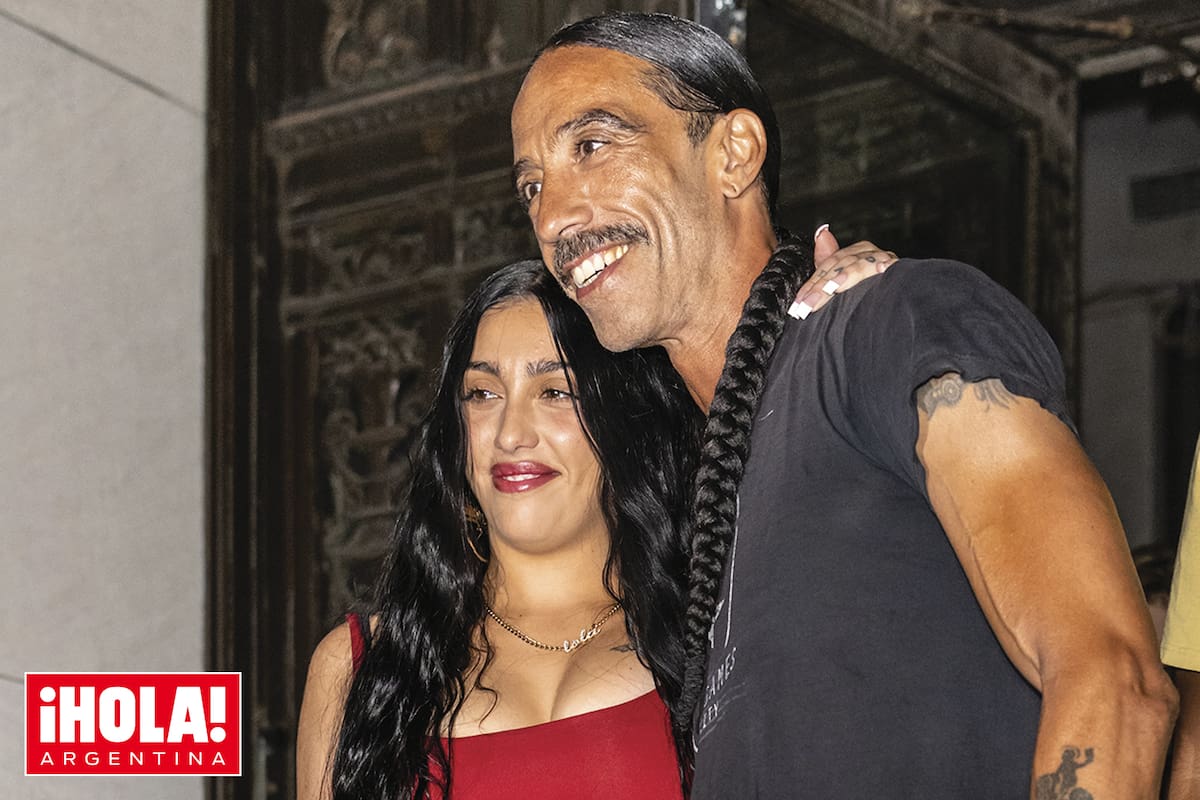 Cómplices y sonrientes, así se mostraron padre e hija en Nueva York.