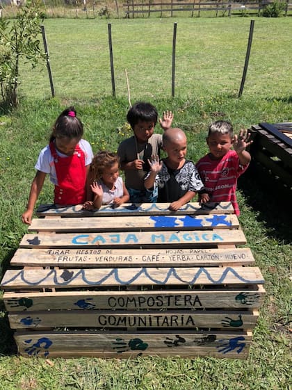 Composteras comunitarias creados por Yago Lange