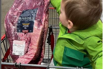 Comprar piezas enteras en vez de paquetes pre cortados es una gran alternativa lícita para obtener muy buenos precios (Instagram Costco)