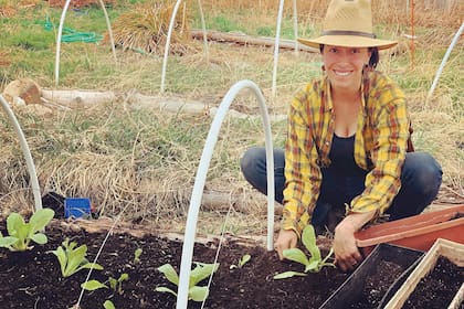 Comprometida con la ecología, la naturaleza y la
sustentabilidad, la actriz practica la permacultura, agricultura
sostenible y respetuosa con el entorno