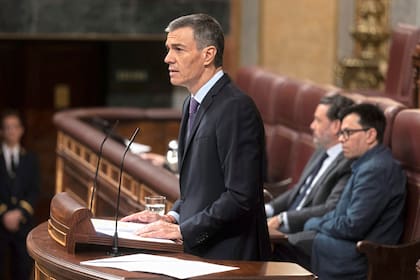 Compromís considera "una trampa" la abstención del PSOE para evitar que el PP se entregue a Vox: "No hay un PP moderado"