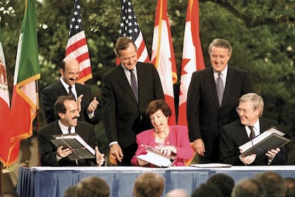 El Nafta entró en vigencia en 1994 y creó un área de libre comercio entre Estados Unidos, Canadá y México.