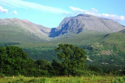 Con 1345 metros sobre el nivel del mar, el monte Ben Nevis es el más popular en toda Escocia