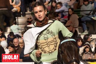 Con el escudo argentino sobre su cuerpo, volvió a brillar en la presentación de los caballos de su padre