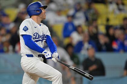 Con 2 jonrones de Muncy y doble de Freeman, Dodgers superan 6-5 a Mets en 10 entradas