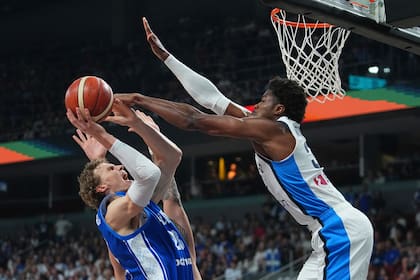 Con 30 puntos de Antetokounmpo, Grecia se queda con el bronce en el Eurobasket