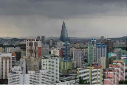 Con 330 metros, el hotel se ve desde cualquier punto de la ciudad y es el edificio más alto del mundo que está desocupado