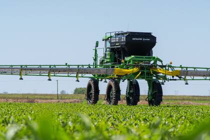 Con 4 plantas en Argentina y Brasil, Metalfor busca responder al gran desafío de la agricultura: mejorar la productividad con soluciones ágiles y eficientes.