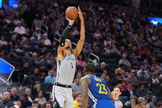 Con 41 puntos y 18 rebotes de Wembanyama, los Spurs logran la 10ma victoria seguida, 127-113 ante los Warriors