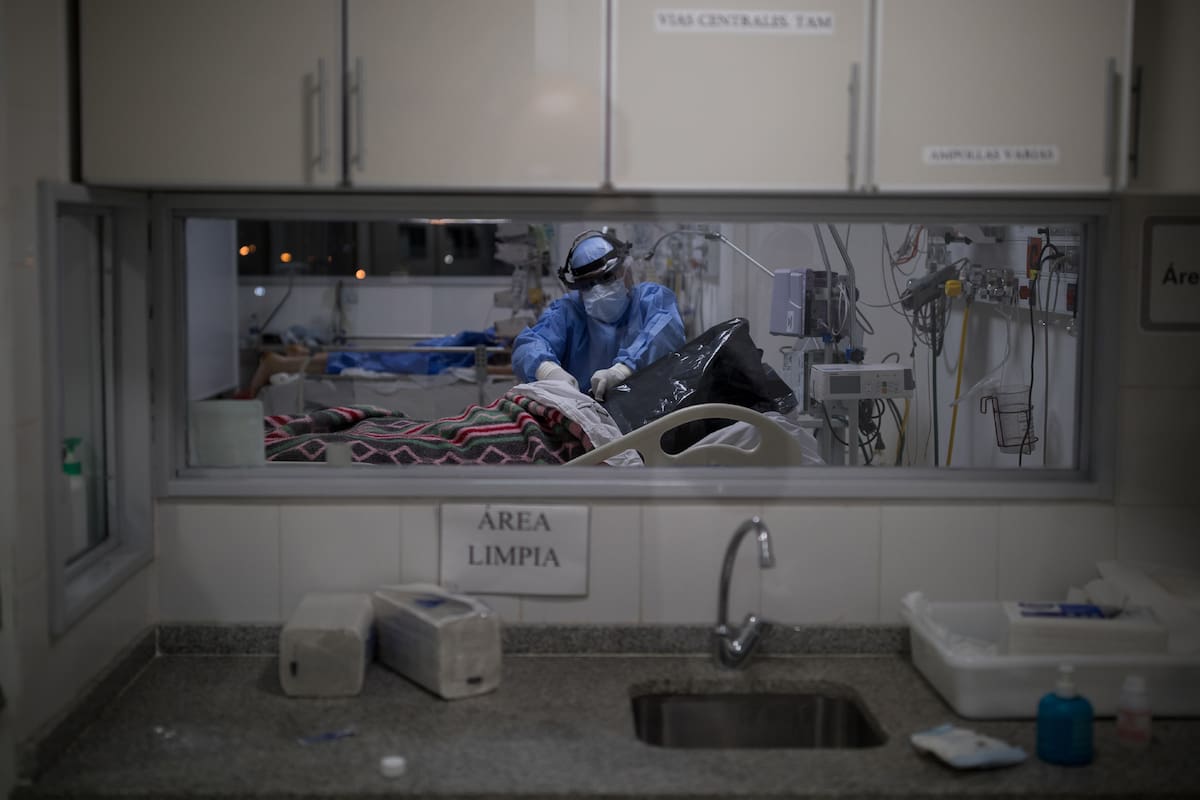 Con 684,5 decesos por millón de habitantes casi igualó a Reino Unido, y se ubica en el puesto 13 de un ranking mundial