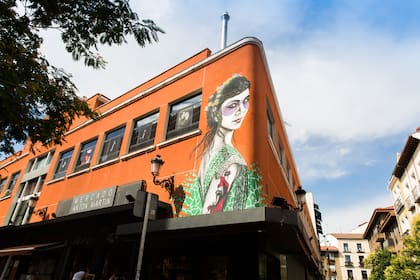 Con 70 años de trayectoria, la academia le debe su poético nombre a la calle en donde inauguró su primera sede, en 1953.