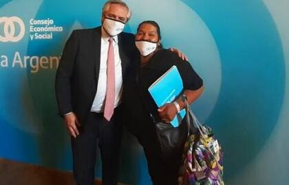 Con Alberto Fernández. Cristina Loaiza, dirigente del Mocase e integrante del Consejo Económico y Social