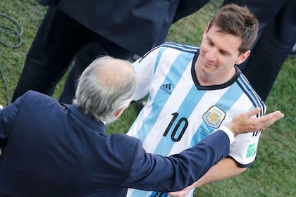 Con Alejandro Sabella, Messi llegó a la final del Mundial de Brasil 2014