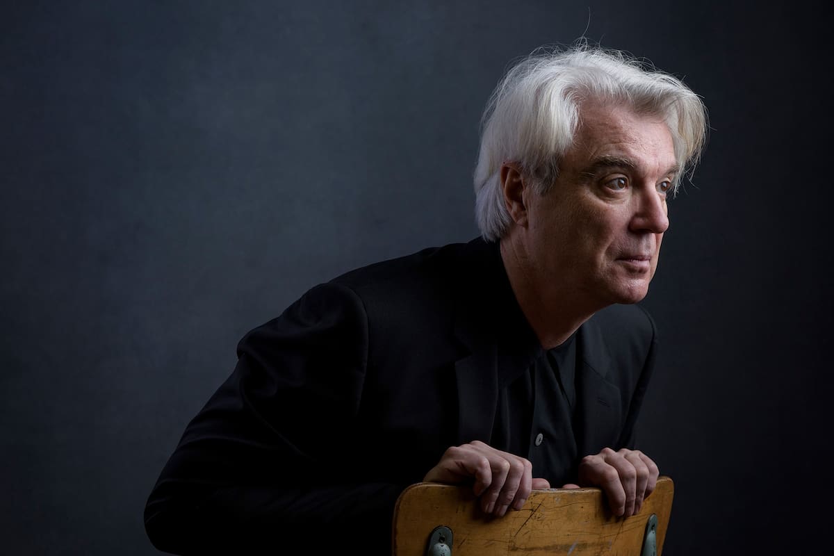 Con American Utopia, David Byrne rompe un silencio de 14 años como solista