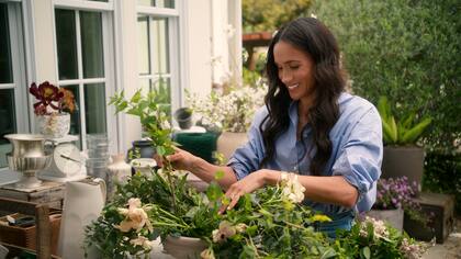 "Yo no crecí con un jardín ni una huerta así", repite la duquesa de Sussex quien ahora utiliza productos de su jardín para sus recetas