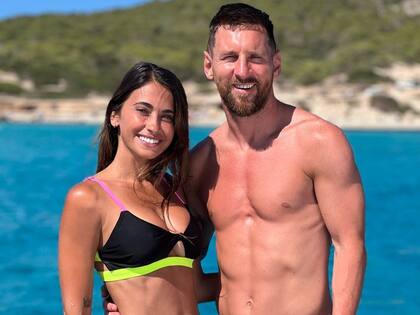Con Antonela Roccuzzo, Messi disfruta de sus vacaciones, antes de la pretemporada