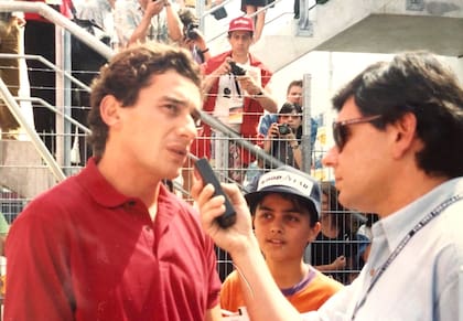 Con Ayrton Senna tenía una relación muy estrecha: "Nos veía todos los fines de semana. Era como un hermano", apunta Tornello