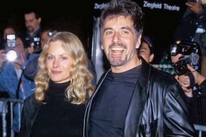 Con Beverly DAngelo, madre de dos de sus tres hijos, con quien no terminó bien el vínculo