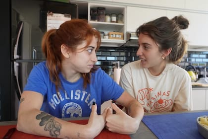 Con casi 20 min de duración, las jóvenes explicaron por qué se separaron (Captura video)
