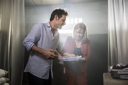 Con Cecilia Roth, durante la grabación de Supermax, la serie de O Globo que se verá desde pasado mañana en la TV Pública