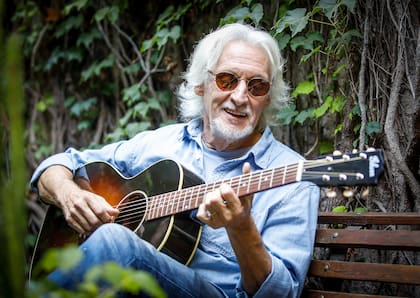 "Con Charly sí mantengo una relación, fuimos y somos amigos desde siempre. Y eso nunca cambiará"