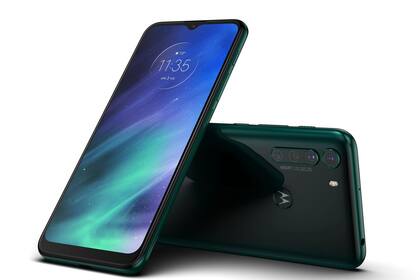 Con cuatro cámaras. El Motorola One Fusion incluye una cámara de 48MP, otra gran angular, una macro y un sensor de profundidad. Además ofrece dos días de autonomía. Incluye 4GB de memoria RAM y 128 GB de almacenamiento interno ($29.999).