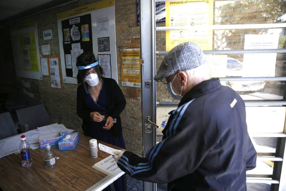 Con cuidados extremos, continúa el trabajo en el Cesac de la calle Artigas