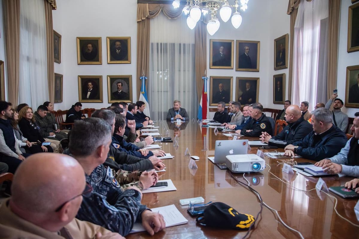 Con diferentes sectores y organismos, el Gobierno presentó un plan de prevención ante la llegada de El Niño