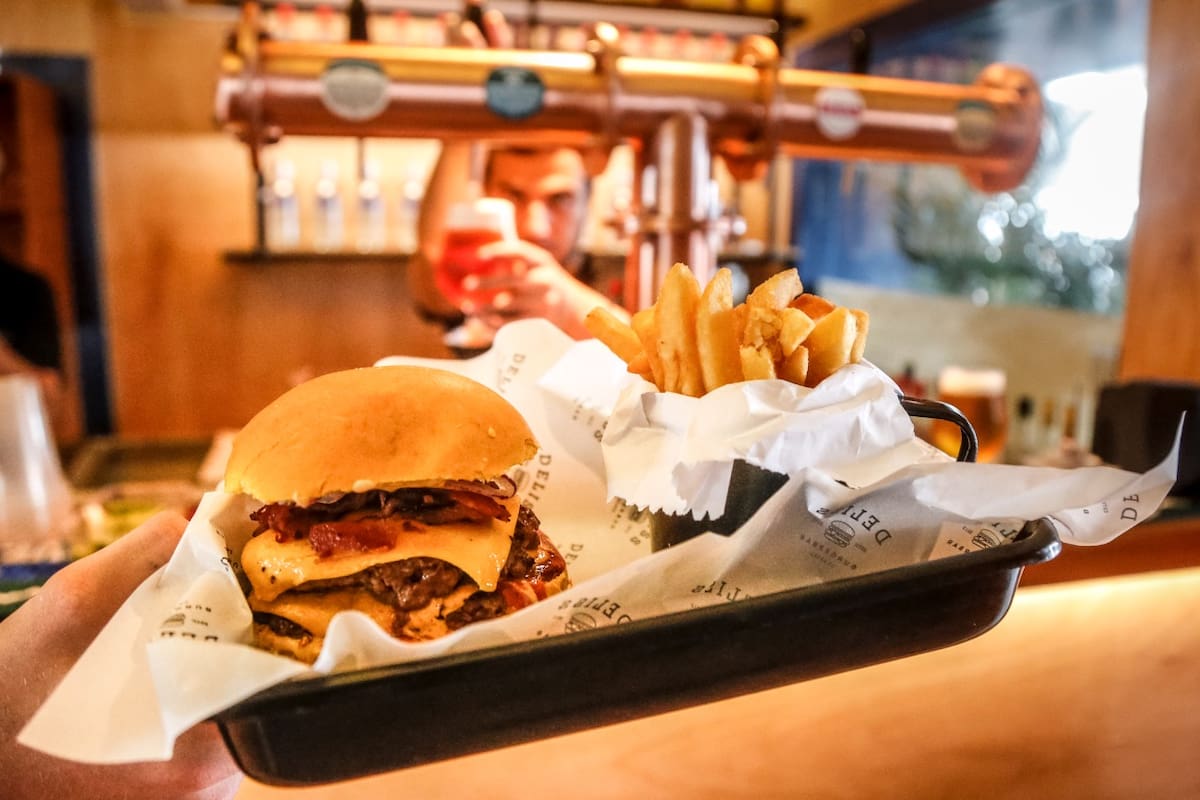 Con dos locales, en La Punta y La Barra, Deliss se afirma en el mercado gourmet