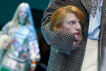 Con el disruptivo Alessandro Michele Gucci llega muy bien a los jóvenes multipantalla