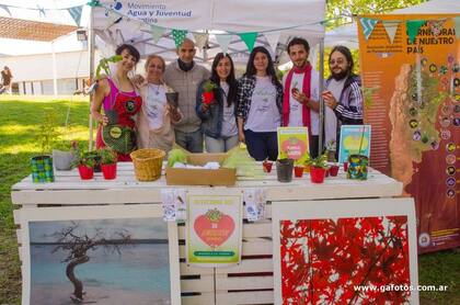Con el "Movimiento Agua y Juventud"
