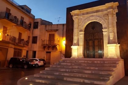Con esta iniciativa, Sambuca busca volver a poblarse y también producir mejoras que vuelvan más bello al pueblo
