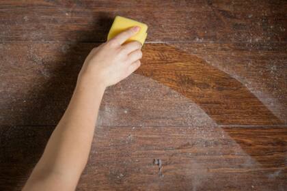 Con esta mezcla antipolvo la limpieza de tus muebles estará asegurada.