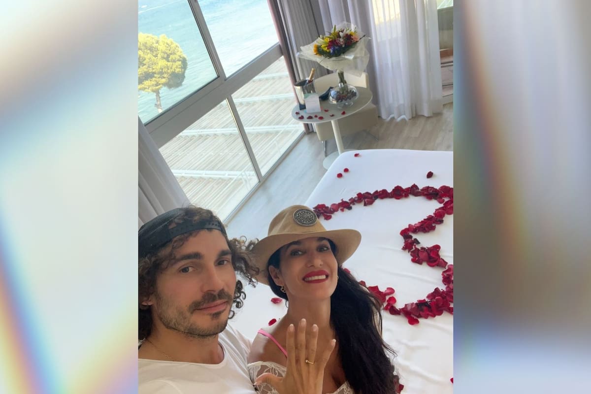 Con esta romántica imagen, Silvina Escudero anunció su compromiso con su novio Federico