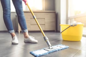 Con este método casero los pisos van a quedar como nuevos