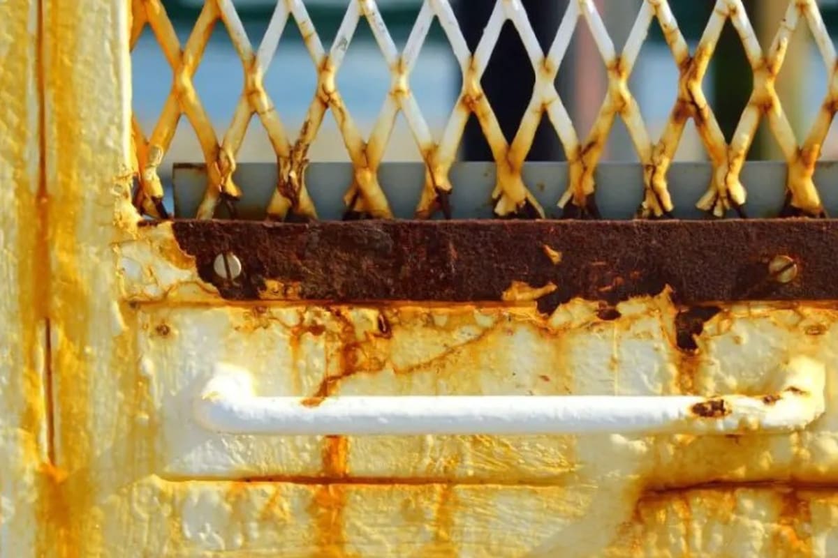 Con este truco casero vas a poder dejar tus puertas y ventanas como nuevas.