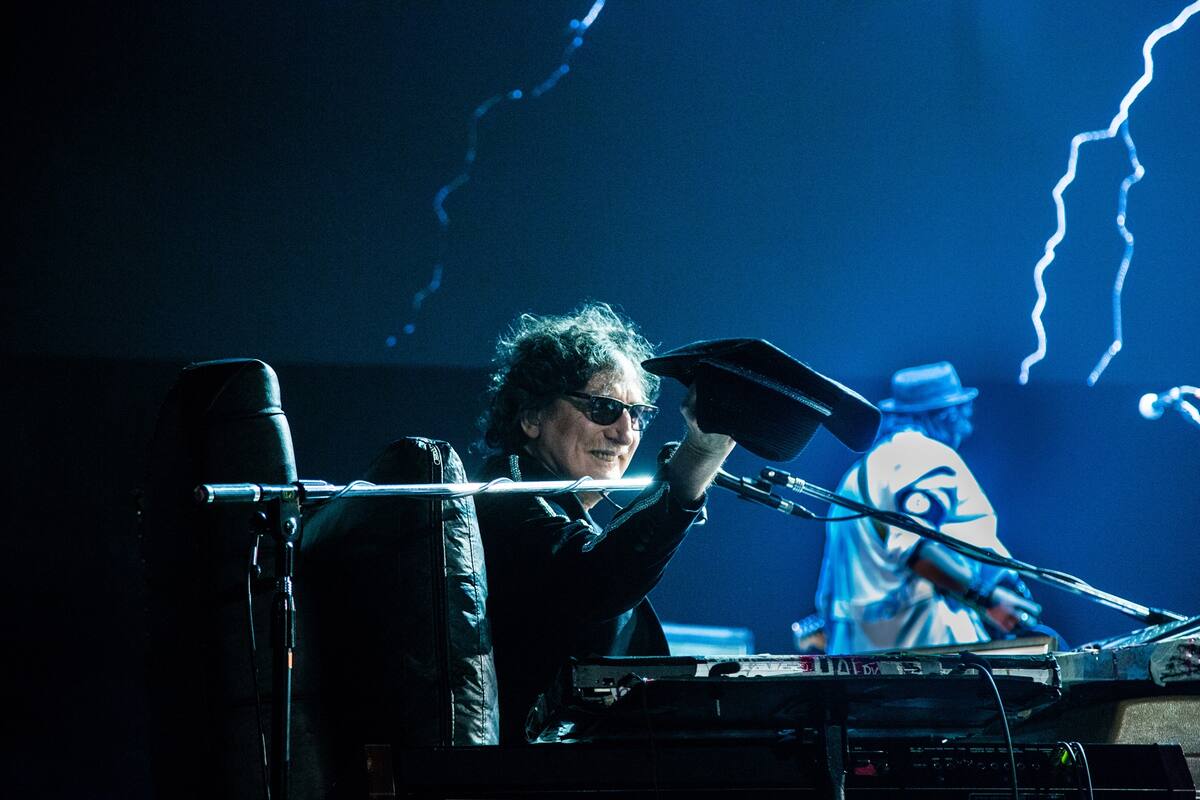 Con felicidad, Charly García tocó para sus fanáticos en el Gran Rex, que corearon con locura todos sus temas