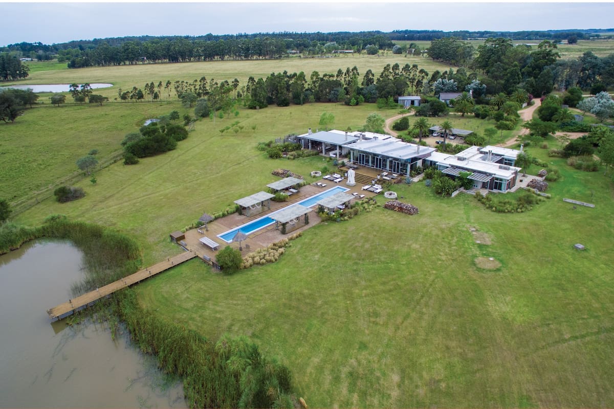 Con Fernanda nos da mucho placer recibir amigos en casa. Nos gusta compartir lo que tenemos con la gente que queremos