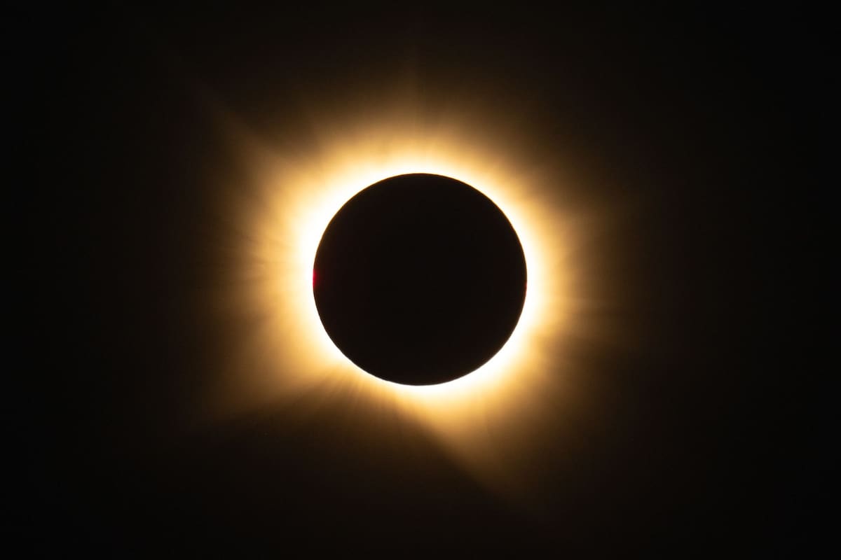 Con foco especial en España, la NASA mostró muchas imágenes del eclipse en este país europeo
